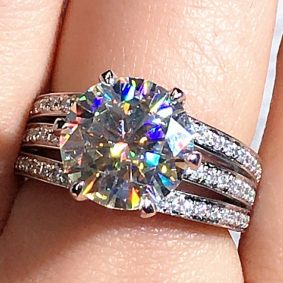 🎁 Classic Cubic Zirconia 925 Silver Wedding Ring for Women, FB16FA1037 - Picture 2 of 7